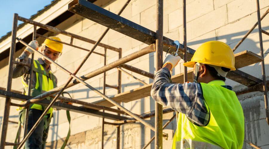 Expert Emergency Roof Repairs services in College Station, TX